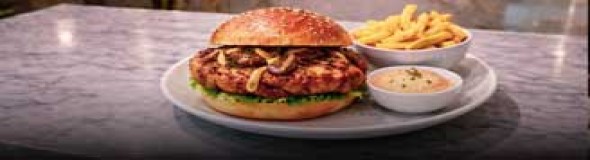 <p>French Chicken Burger</p>
