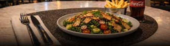 <p>KALE FATTOUSH</p>
